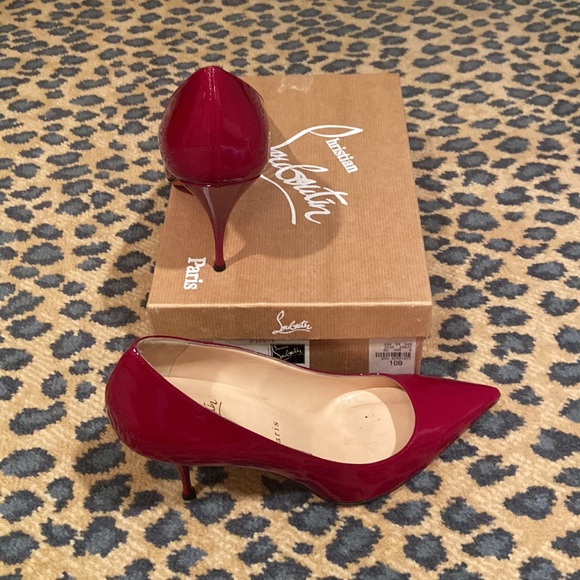 Christian Louboutin red patent leather pumps. - Picture 3 of 5